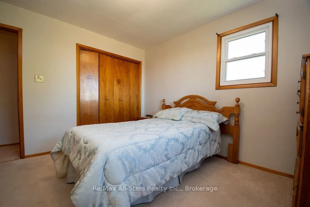 1067 Fleetwood Road