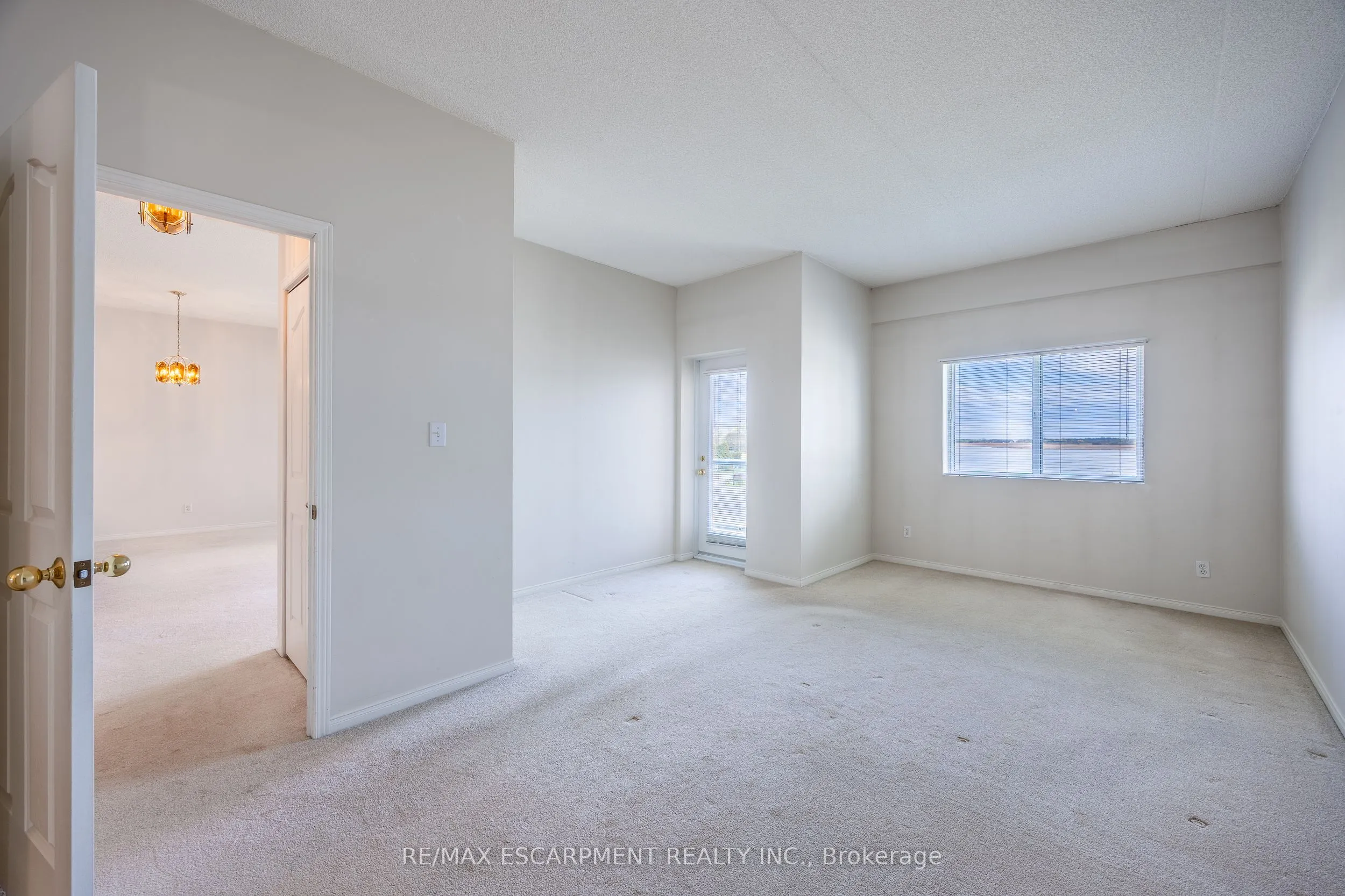 210 Main Street E #309