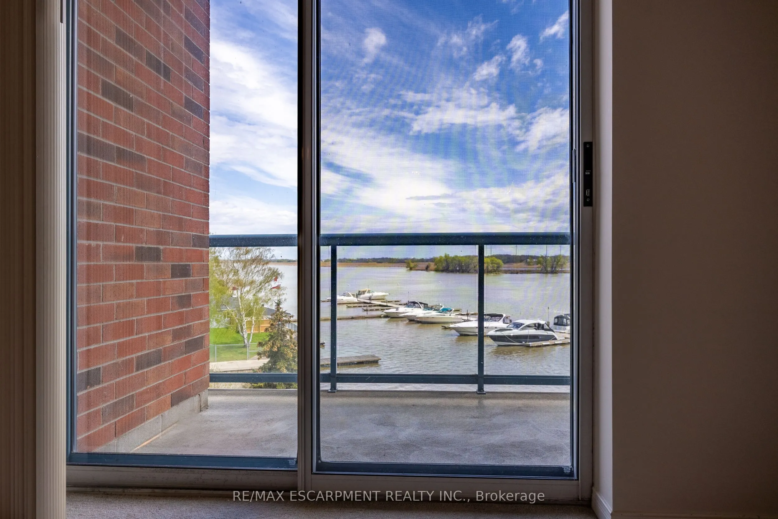 210 Main Street E #309