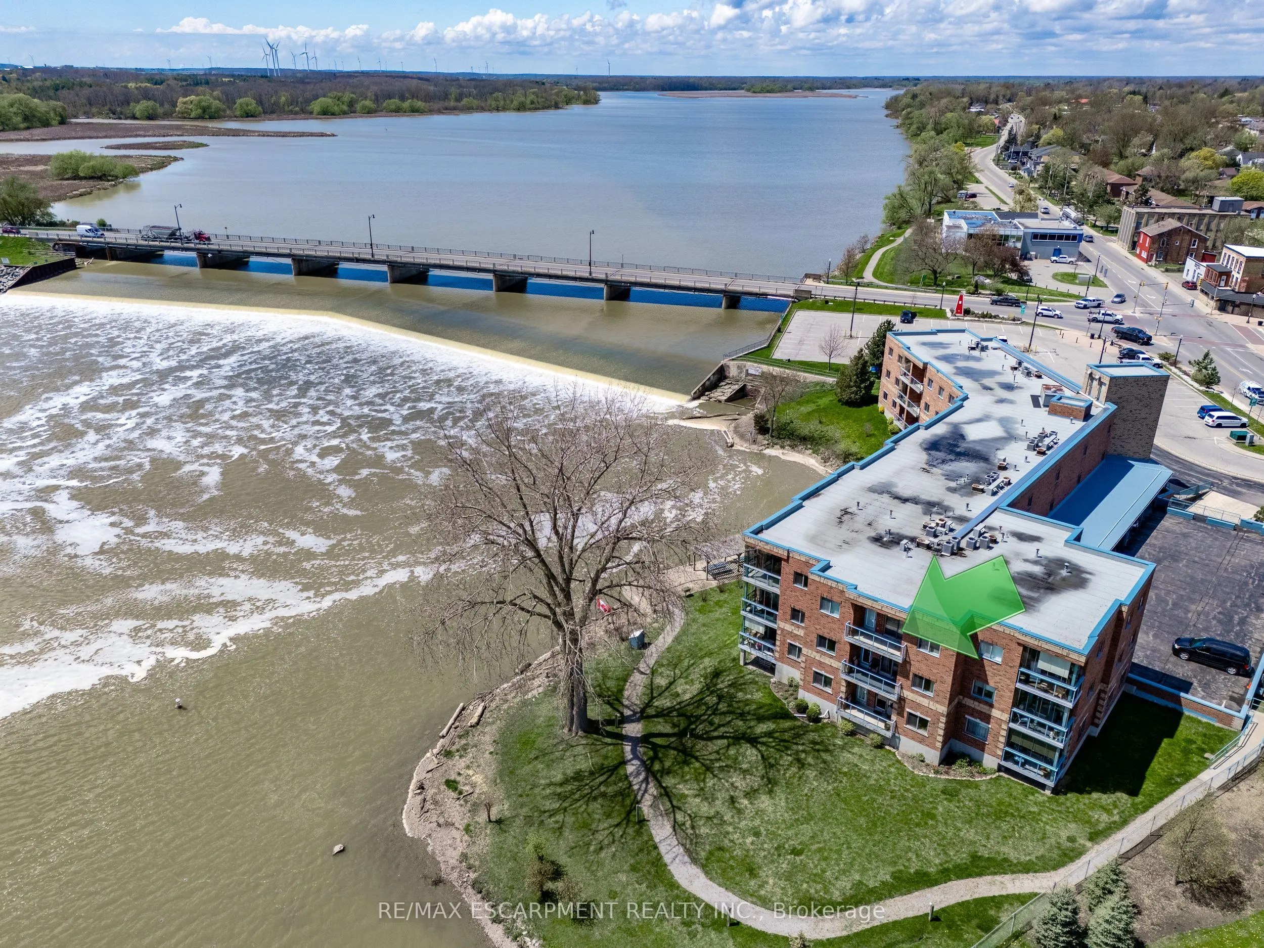 210 Main Street E #309
