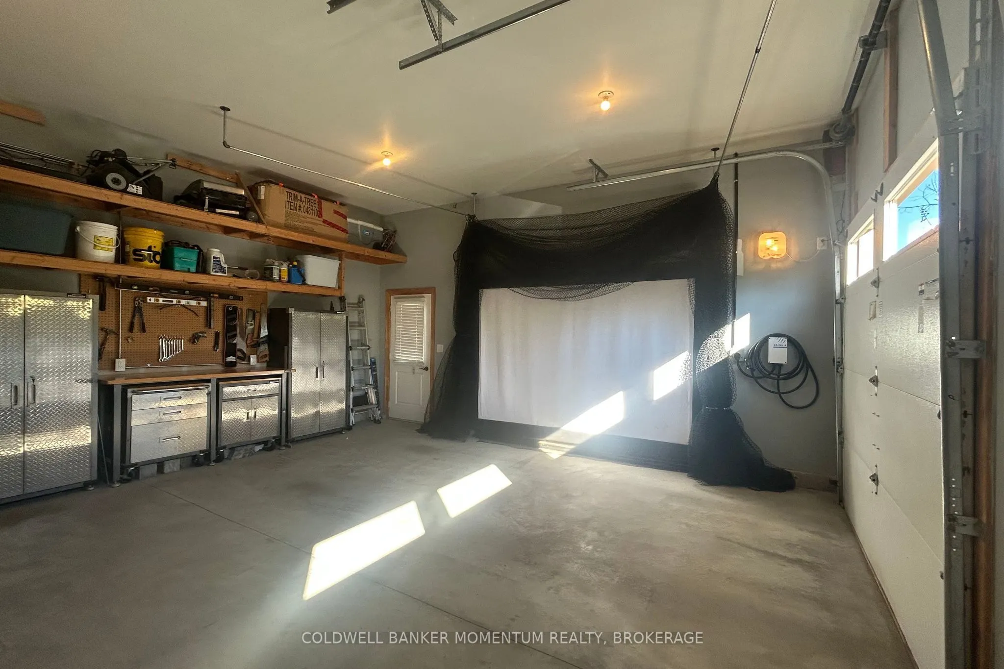 3198 Thunder Bay Road