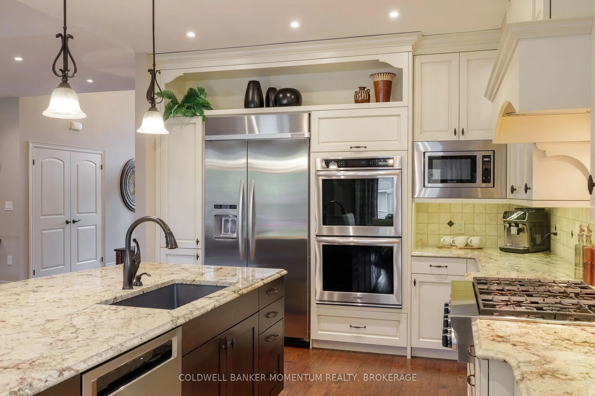 3198 Thunder Bay Road