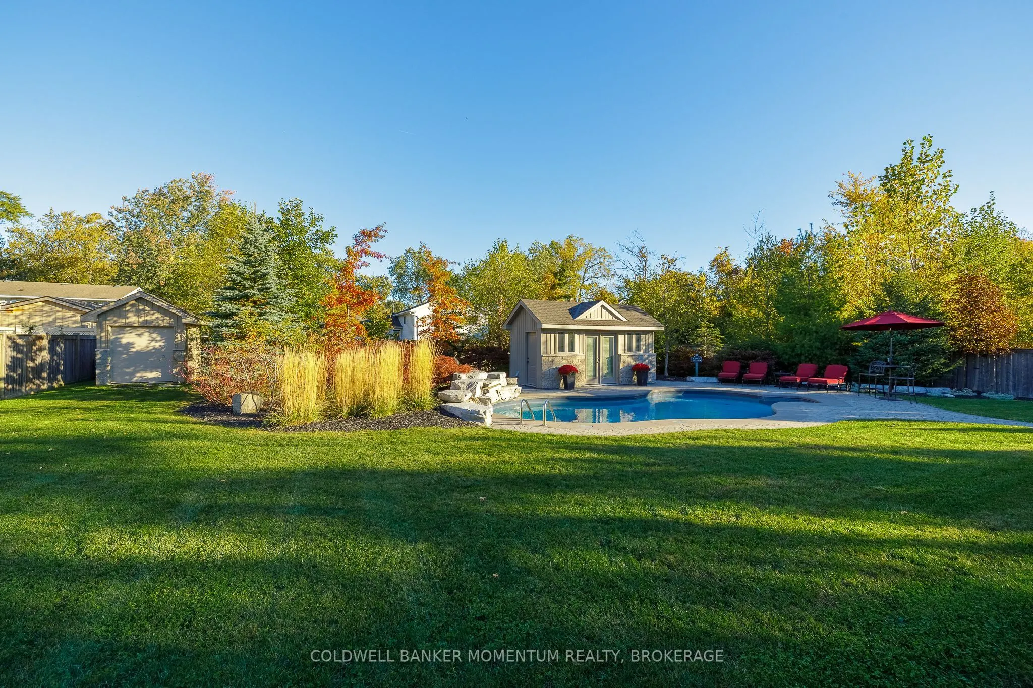3198 Thunder Bay Road