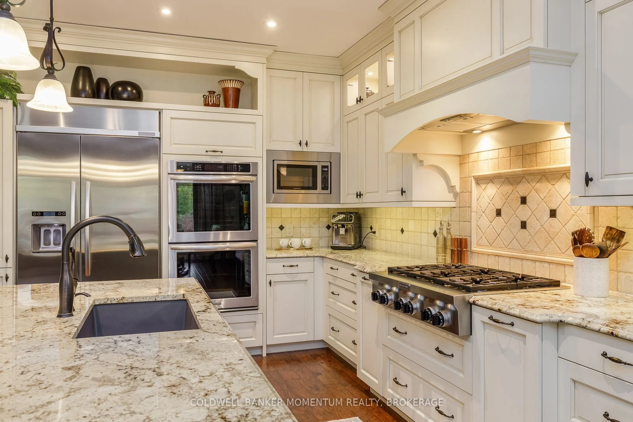 3198 Thunder Bay Road