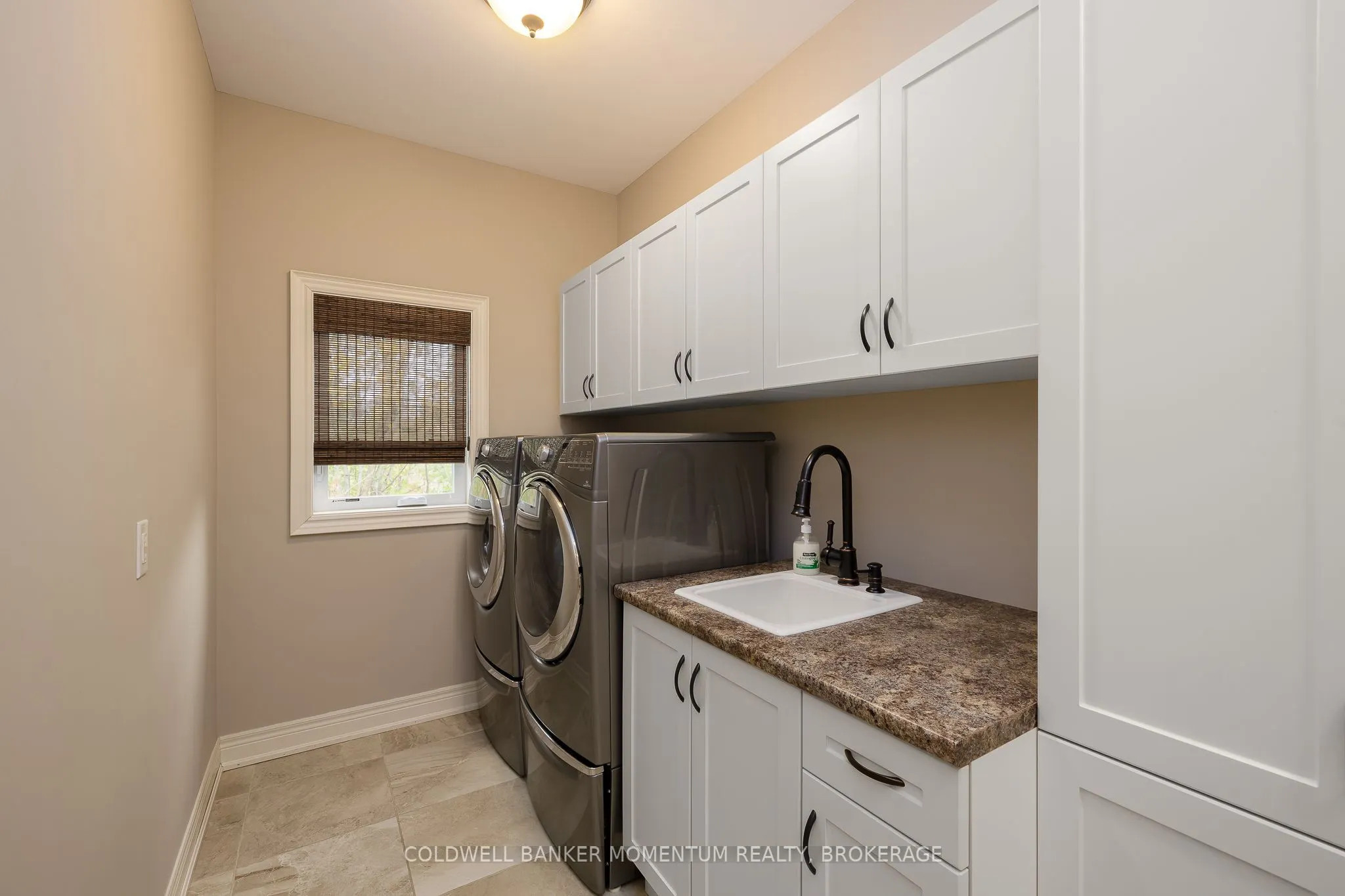 3198 Thunder Bay Road