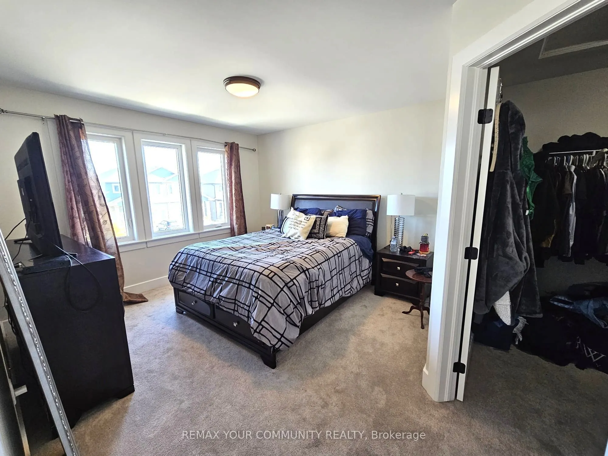 28 Dusenbury Drive