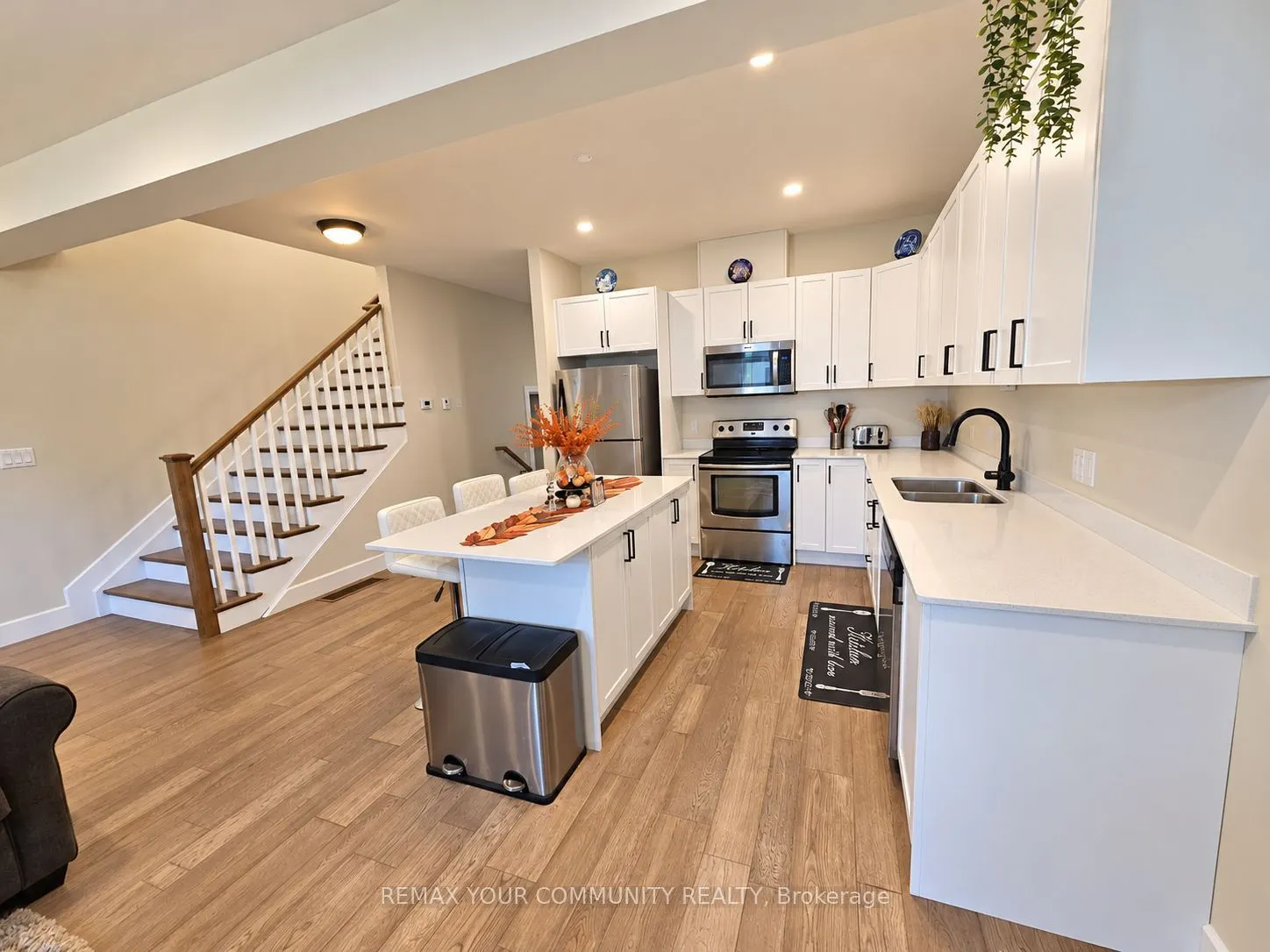 28 Dusenbury Drive