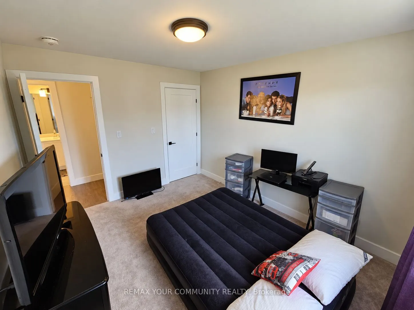 28 Dusenbury Drive