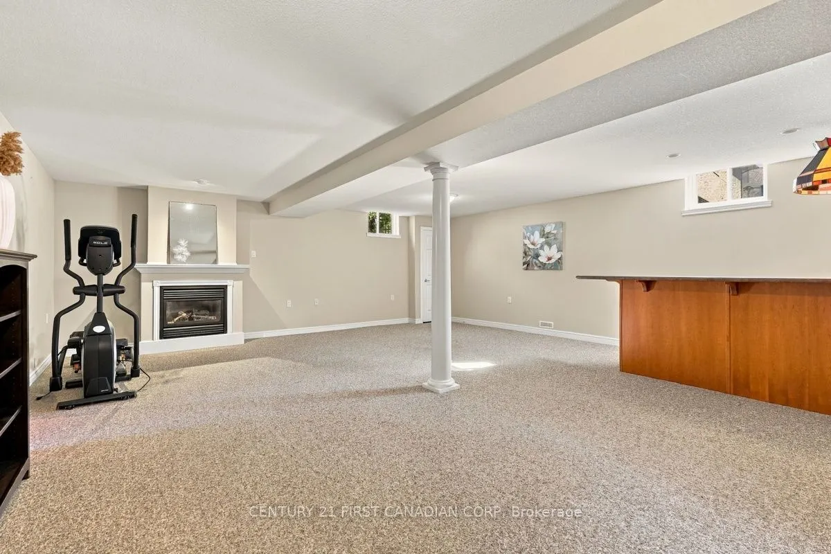 665 Commissioners Road W #3