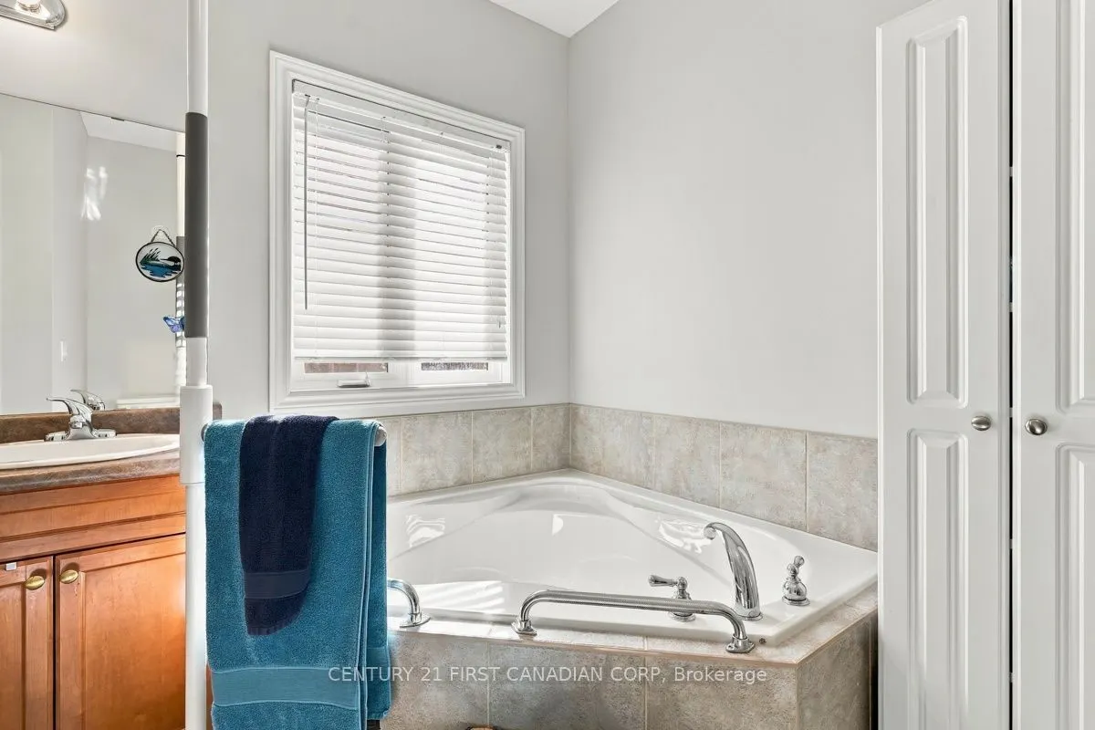 665 Commissioners Road W #3