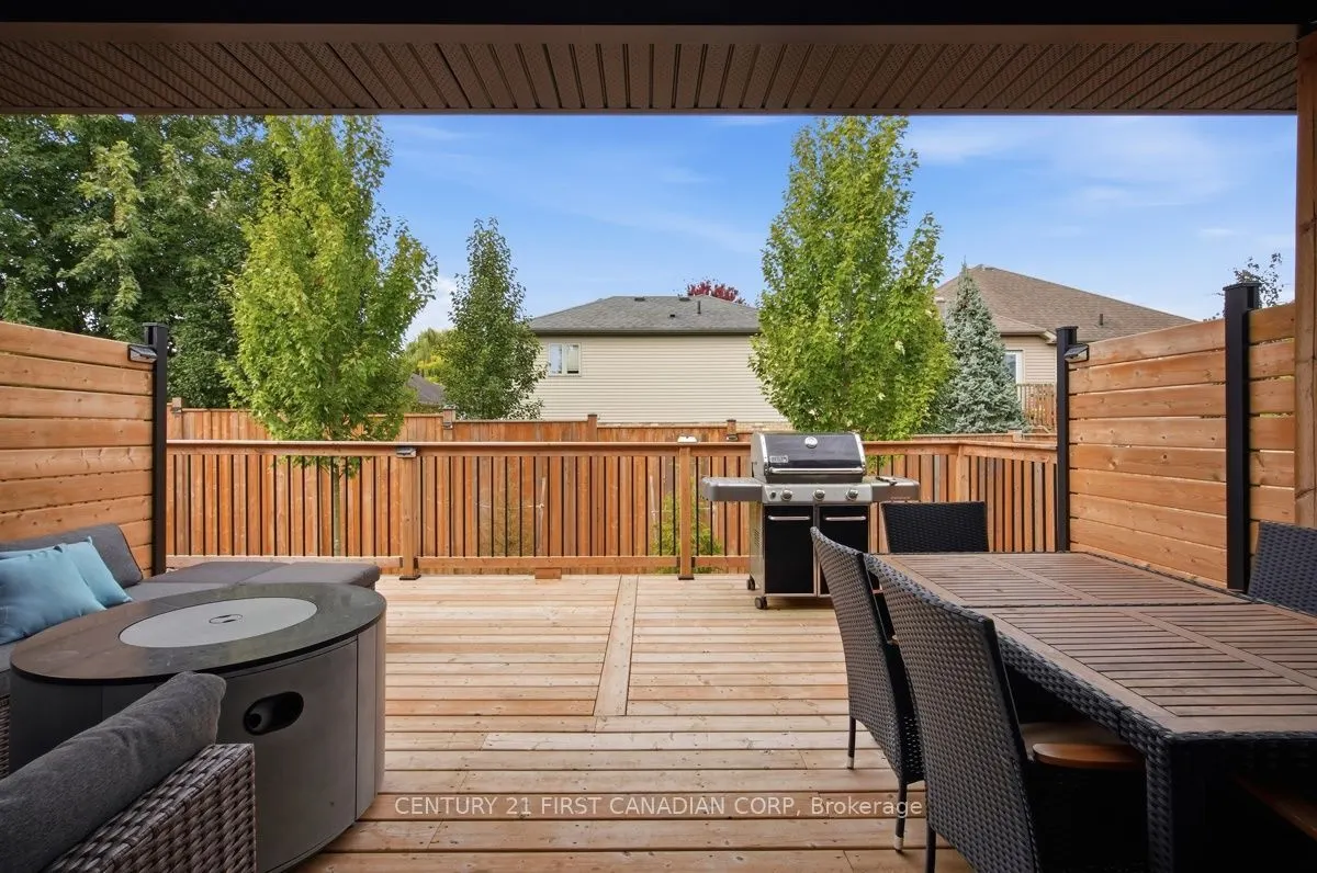 12 Briscoe Crescent