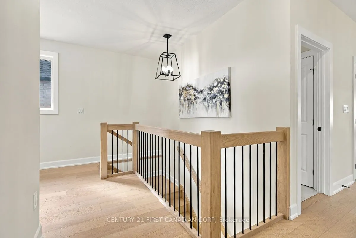 12 Briscoe Crescent