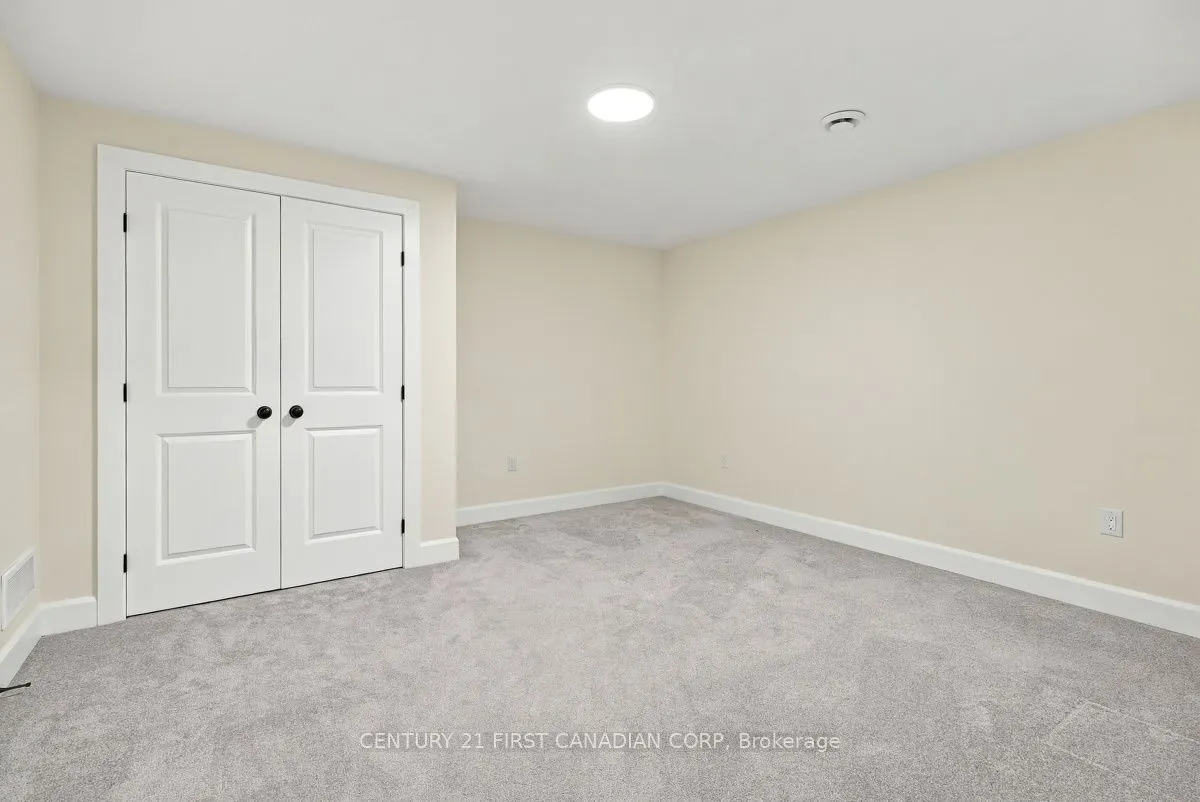 12 Briscoe Crescent