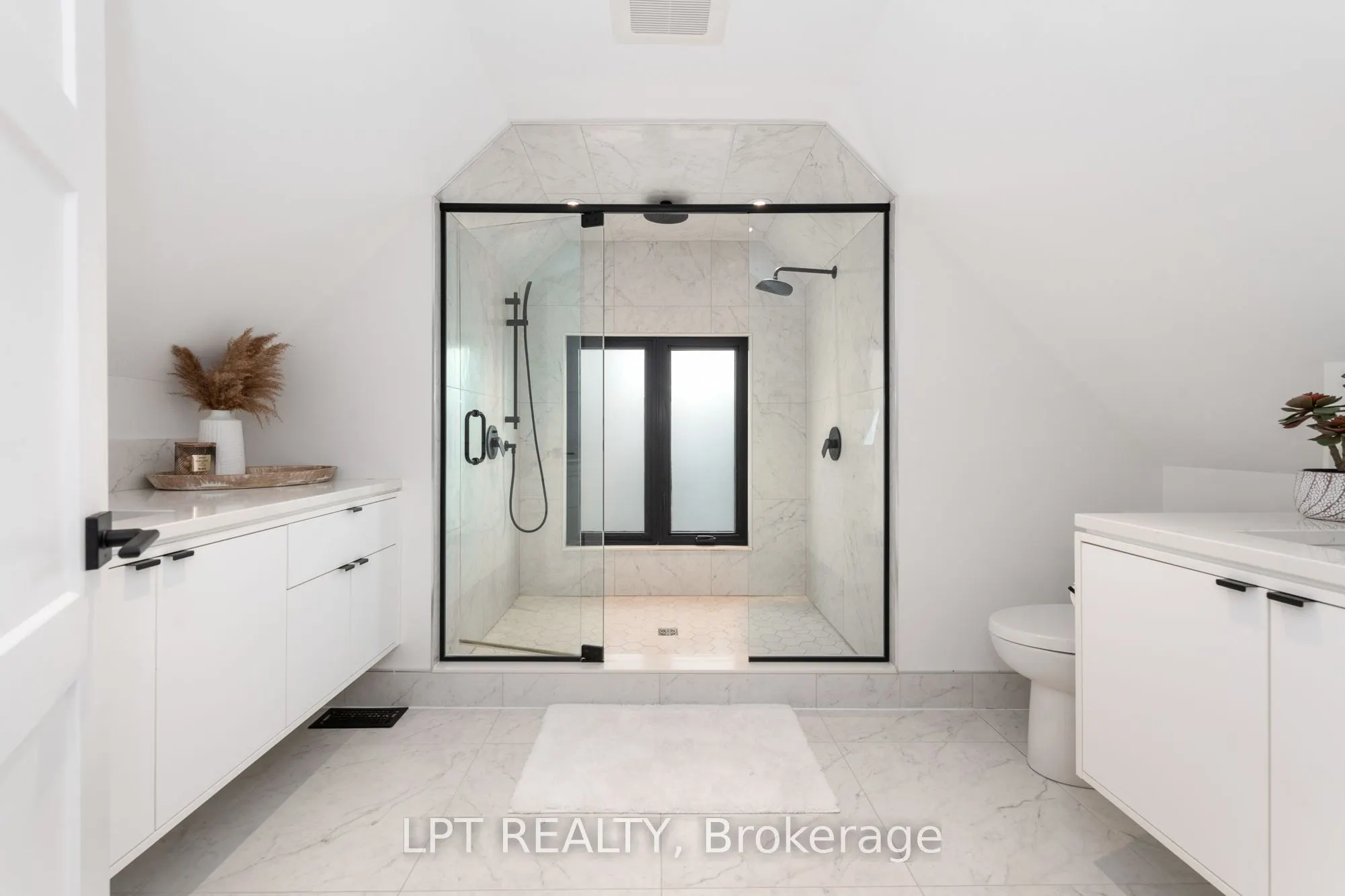 323 Booth Street