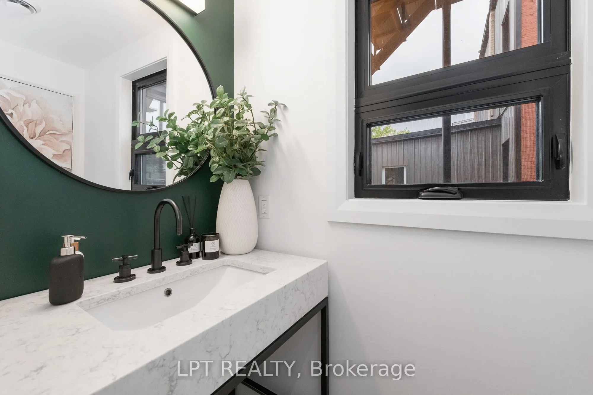 323 Booth Street
