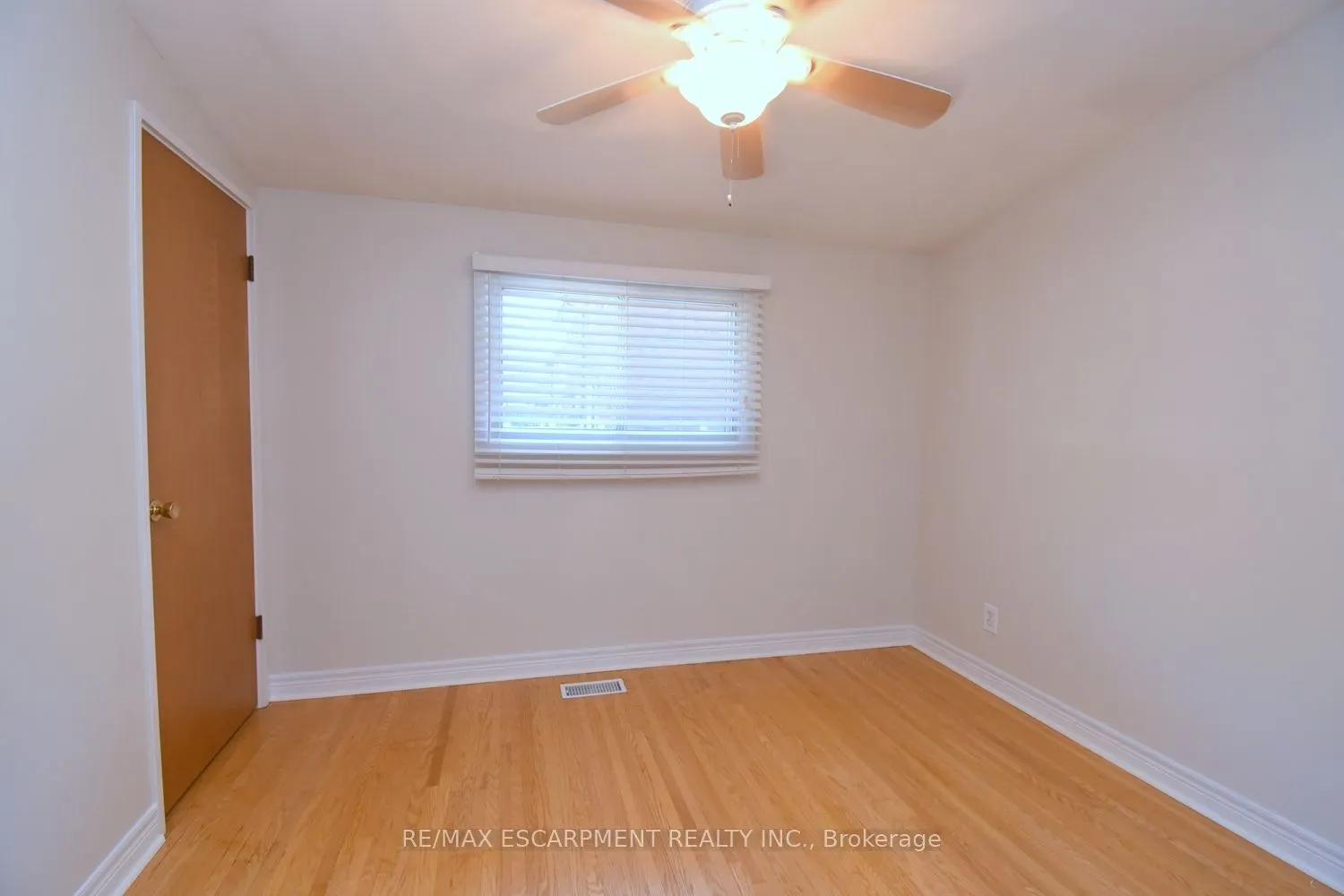 5 RONALDSHAY Avenue
