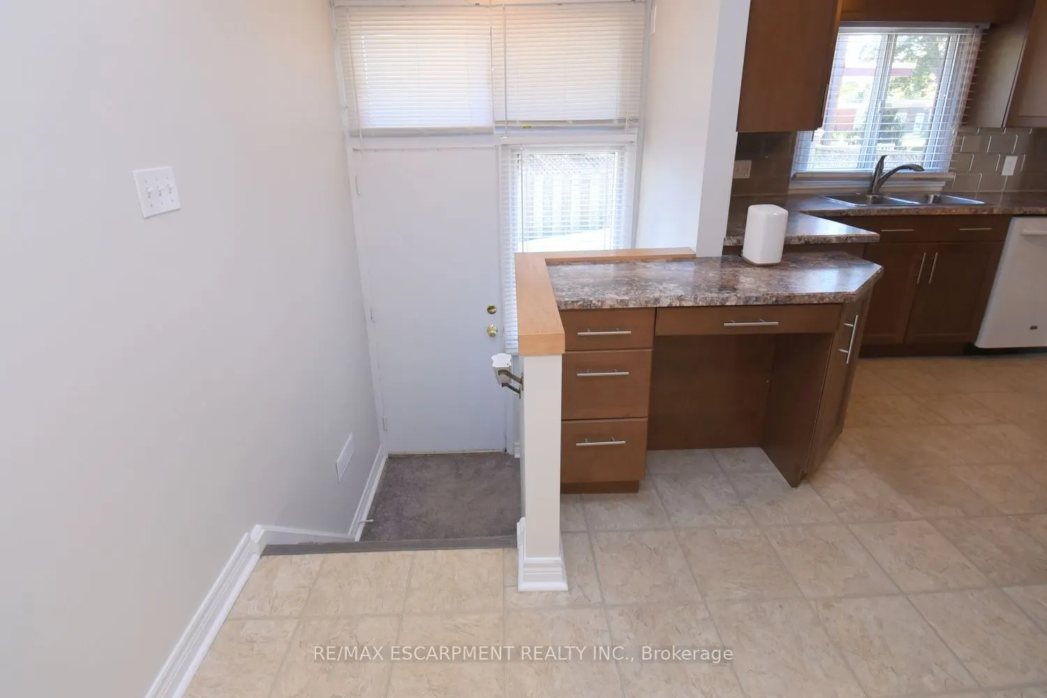 5 RONALDSHAY Avenue