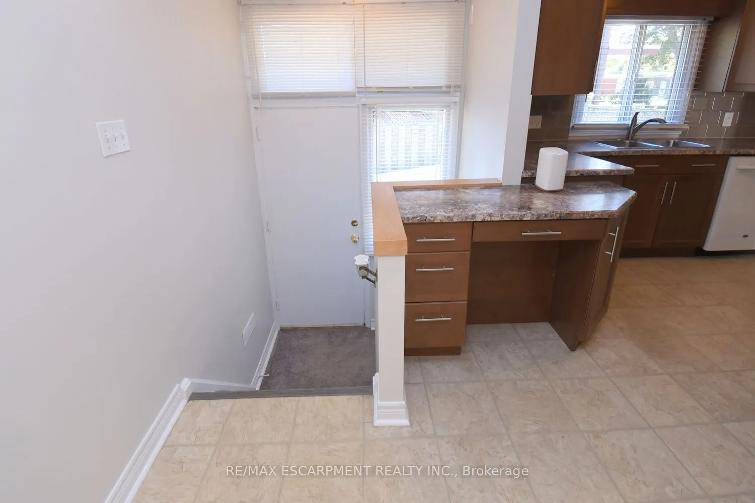5 RONALDSHAY Avenue