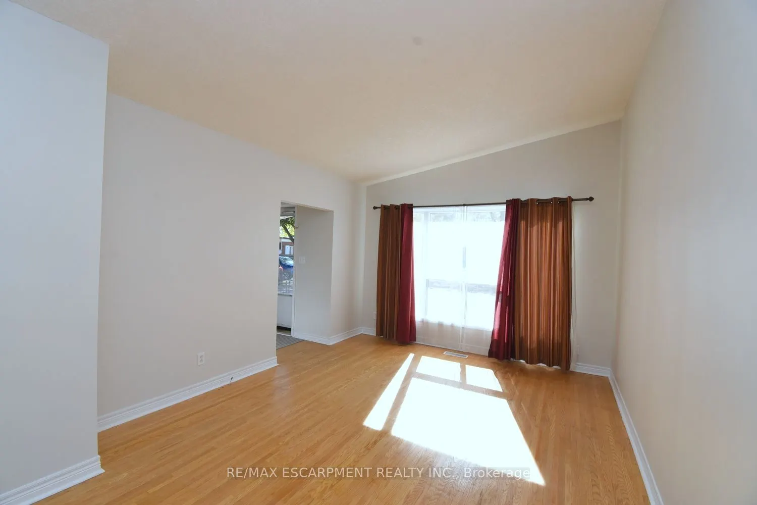 5 RONALDSHAY Avenue