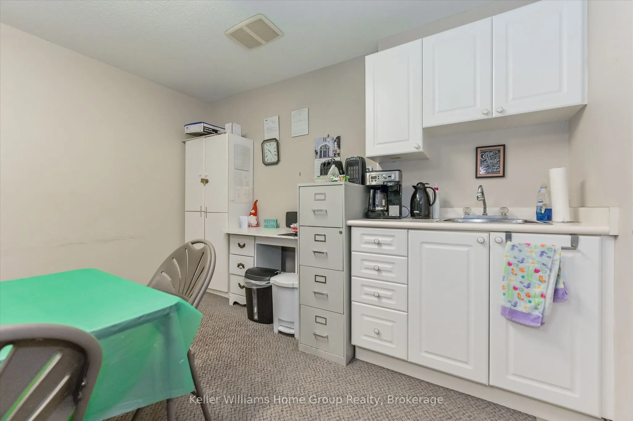 245 Queen Street W #305