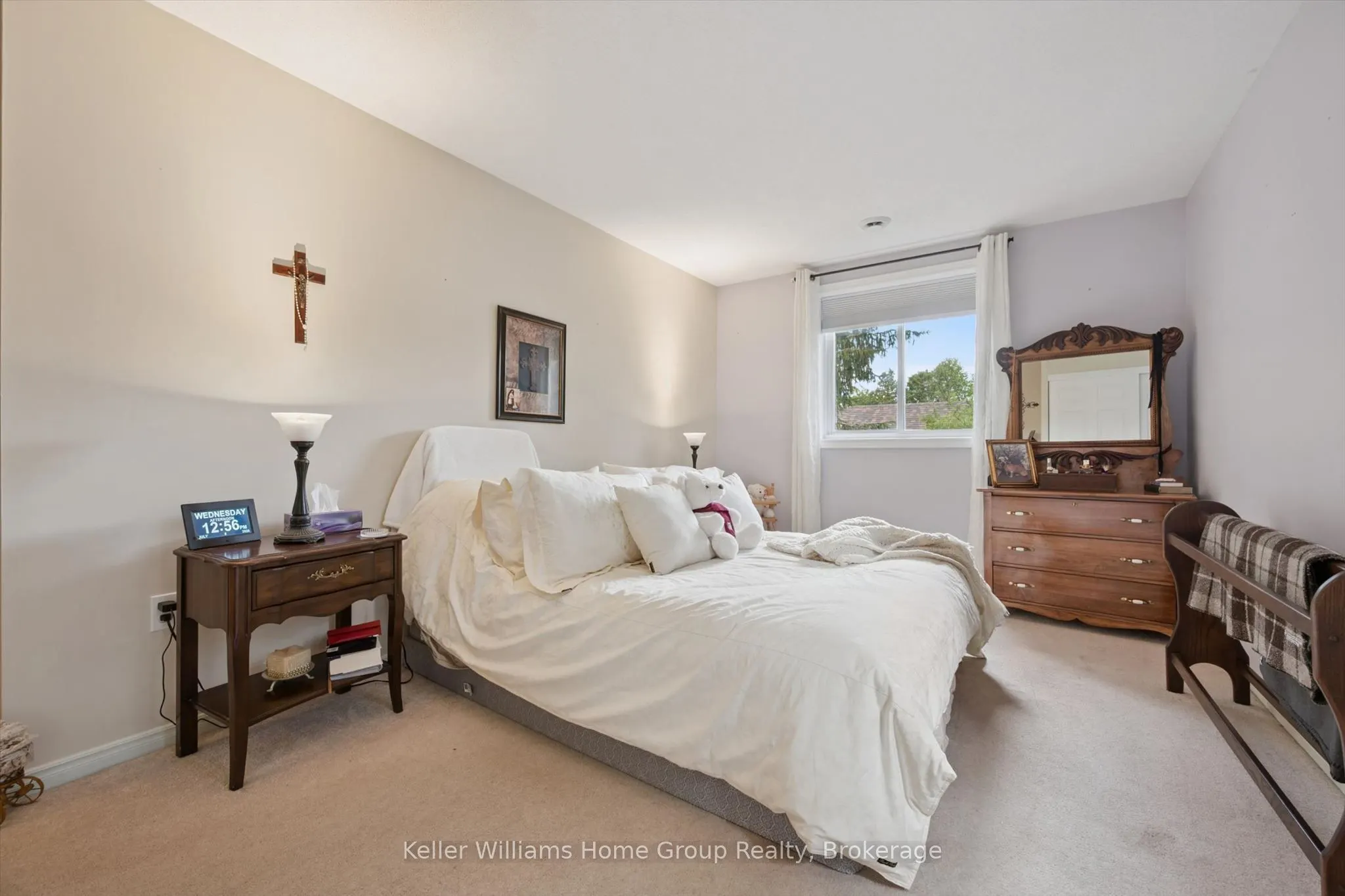245 Queen Street W #305