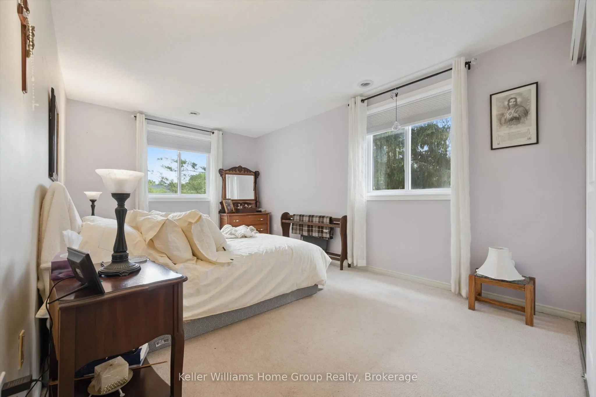 245 Queen Street W #305