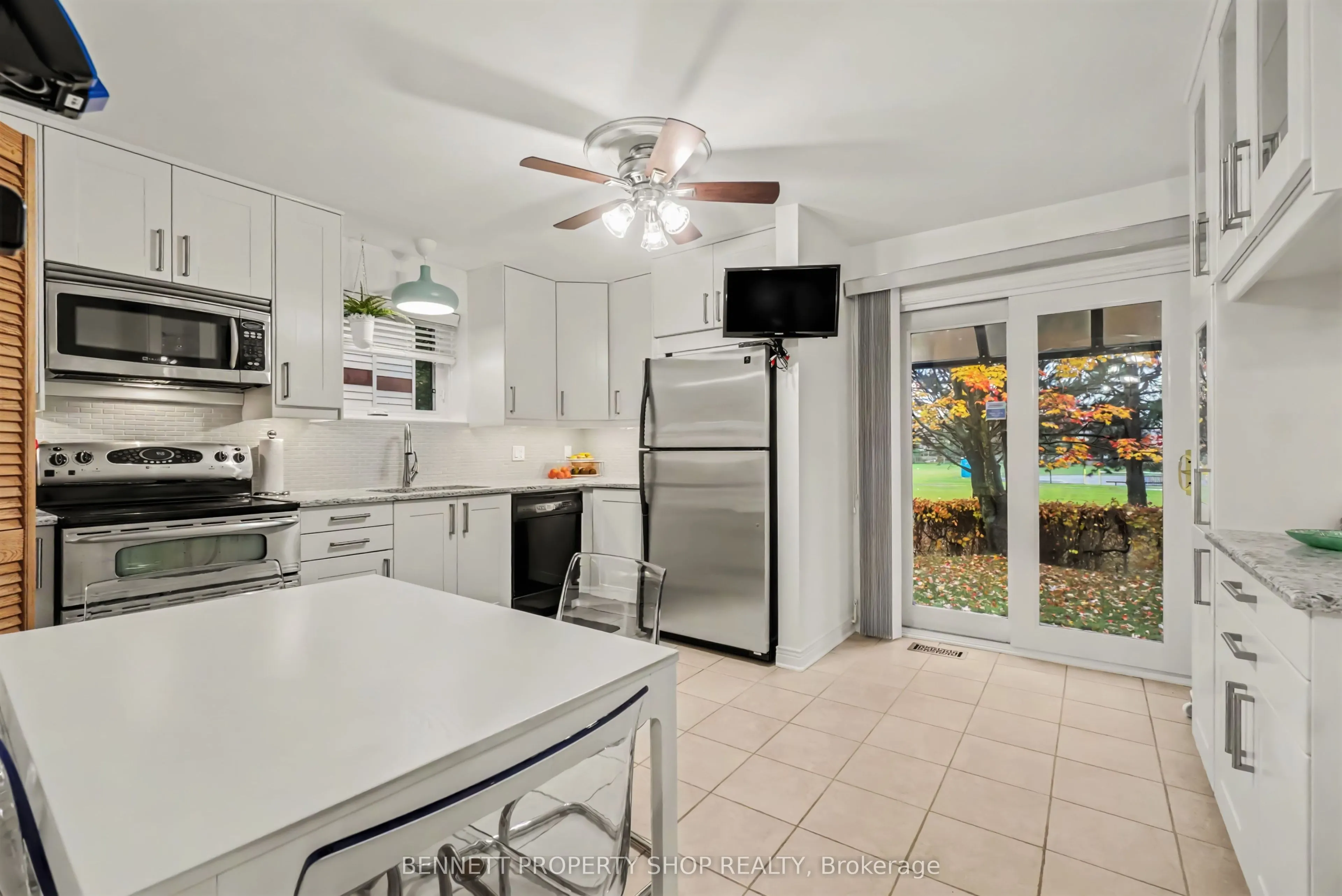 1442 Eastcliffe Way