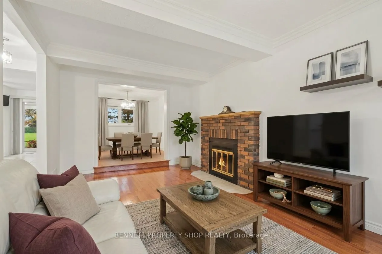 1442 Eastcliffe Way