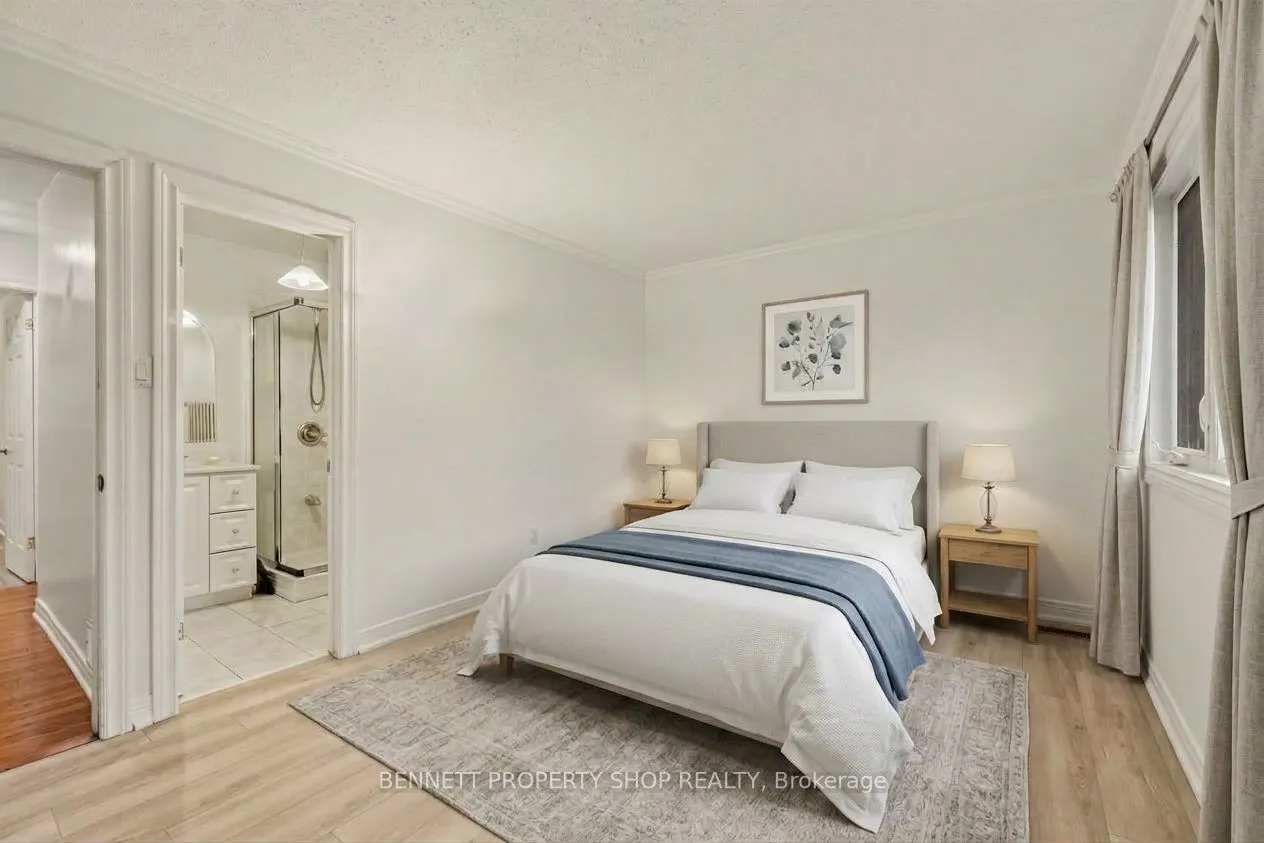 1442 Eastcliffe Way