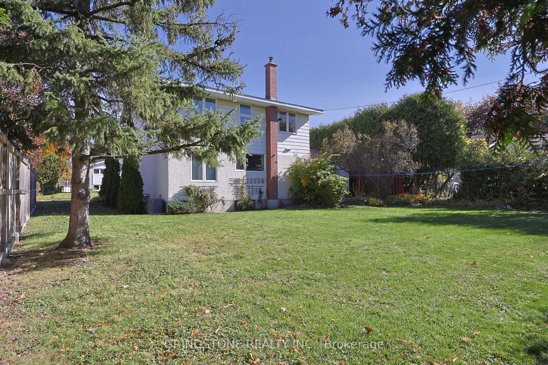 22 Lavina Crescent
