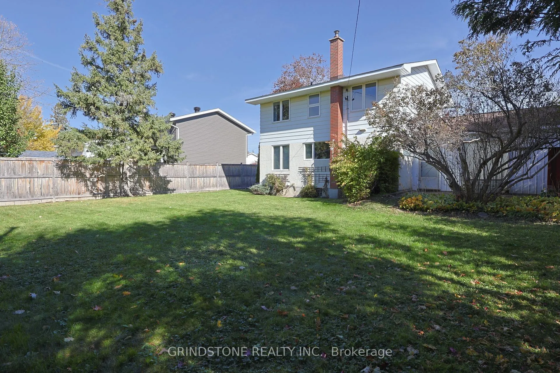 22 Lavina Crescent