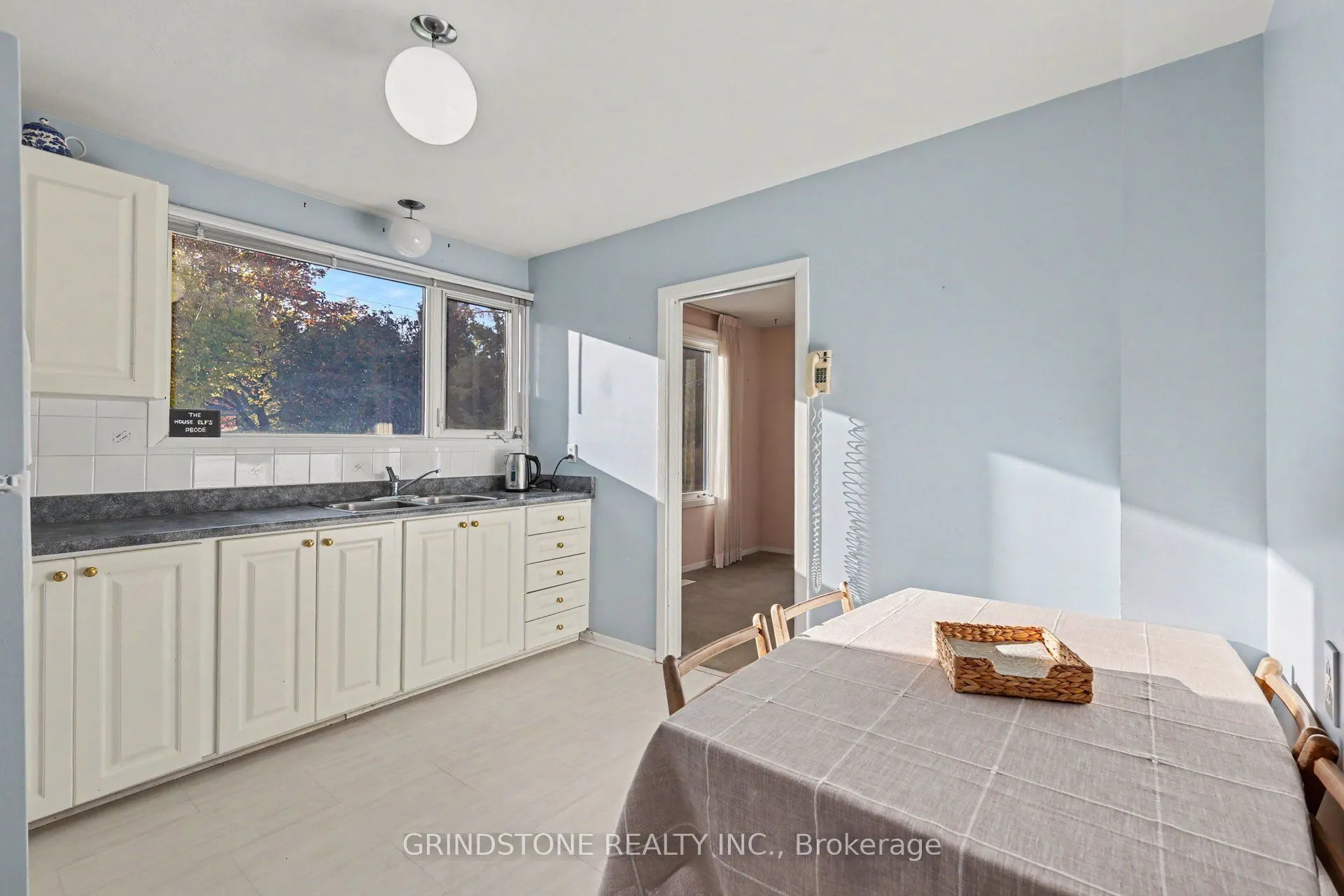 22 Lavina Crescent