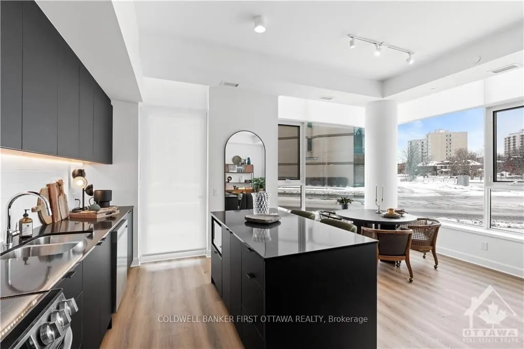 115 ECHO Drive #201
