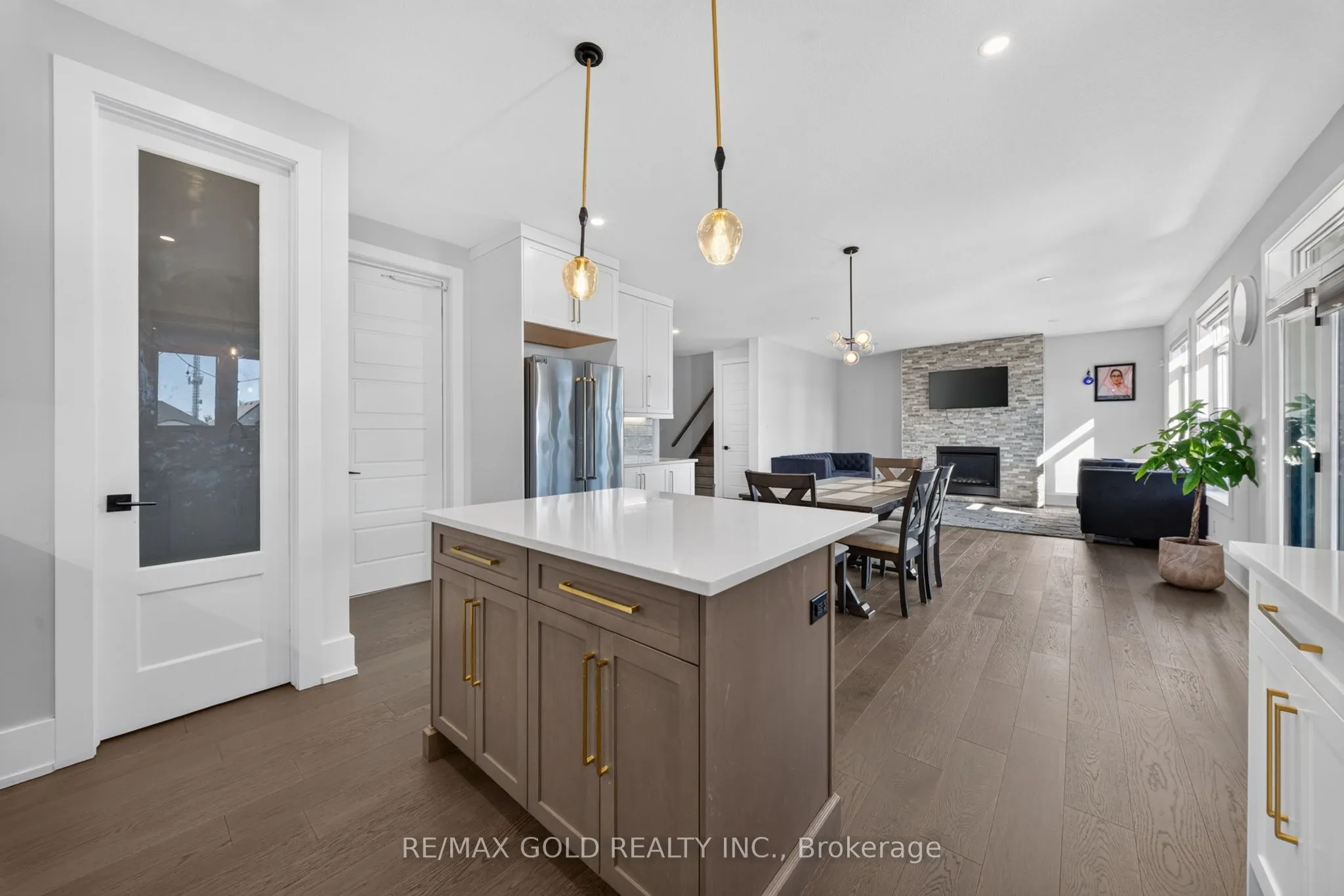 1867 Fountain Grass Drive