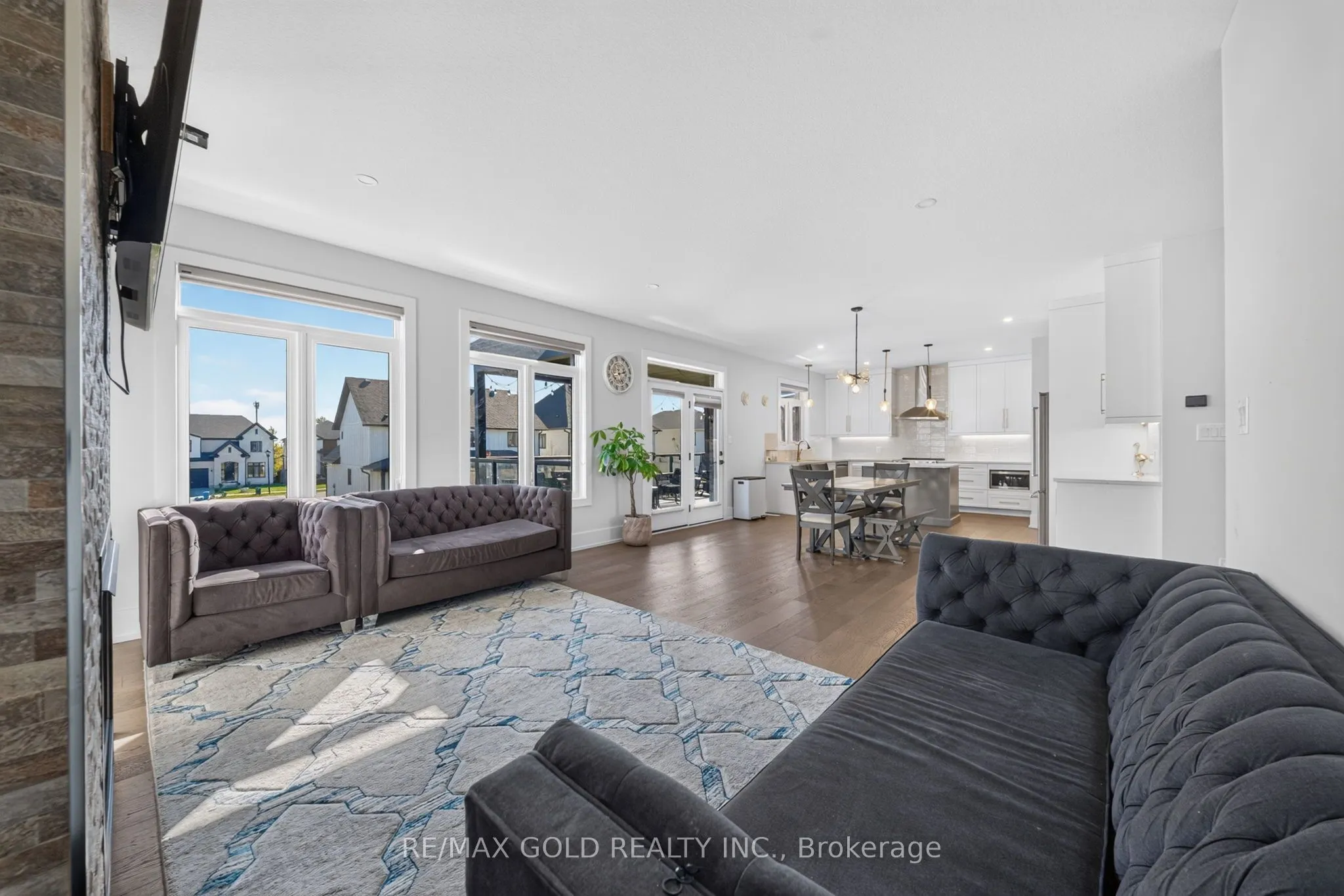 1867 Fountain Grass Drive