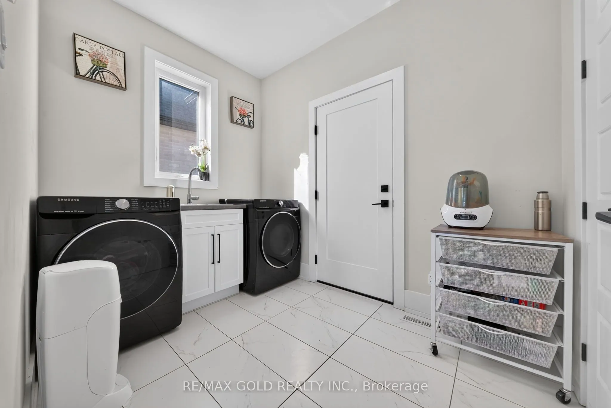 1867 Fountain Grass Drive