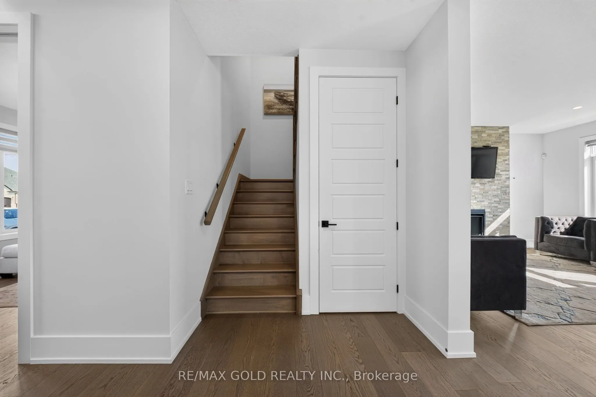 1867 Fountain Grass Drive