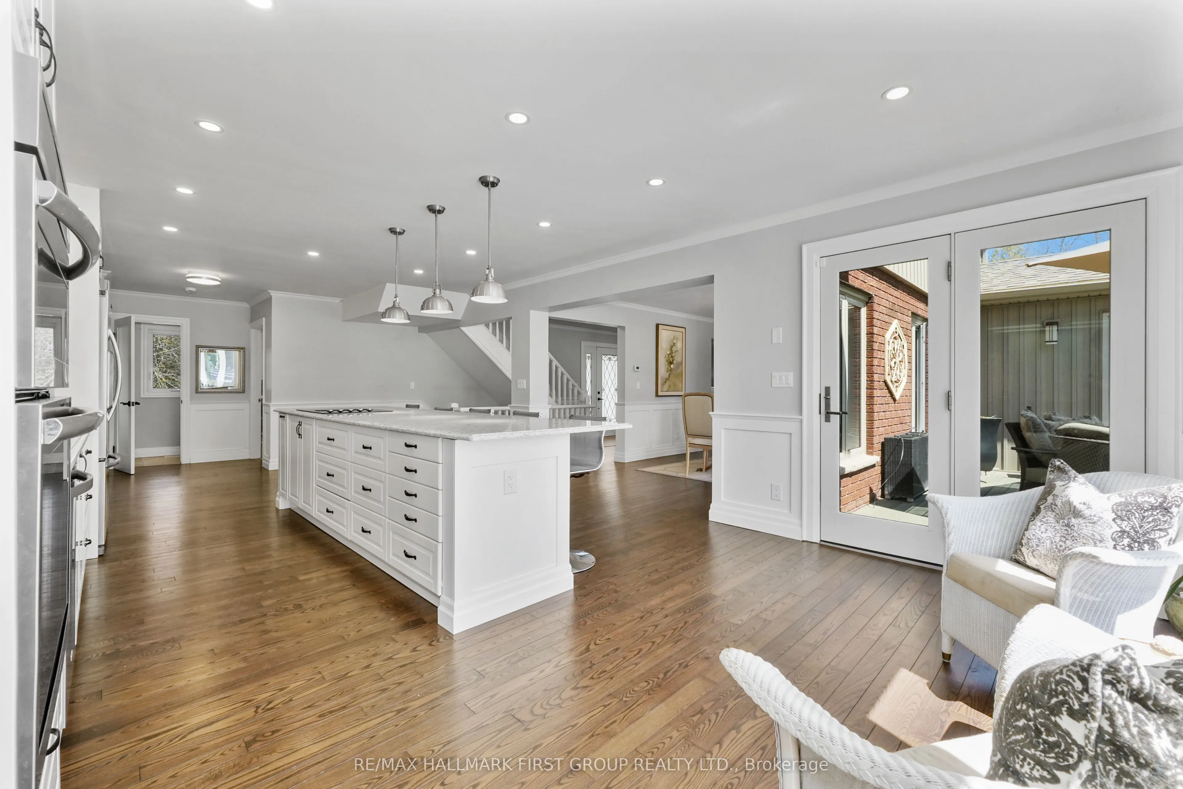 3 Hamilton Court