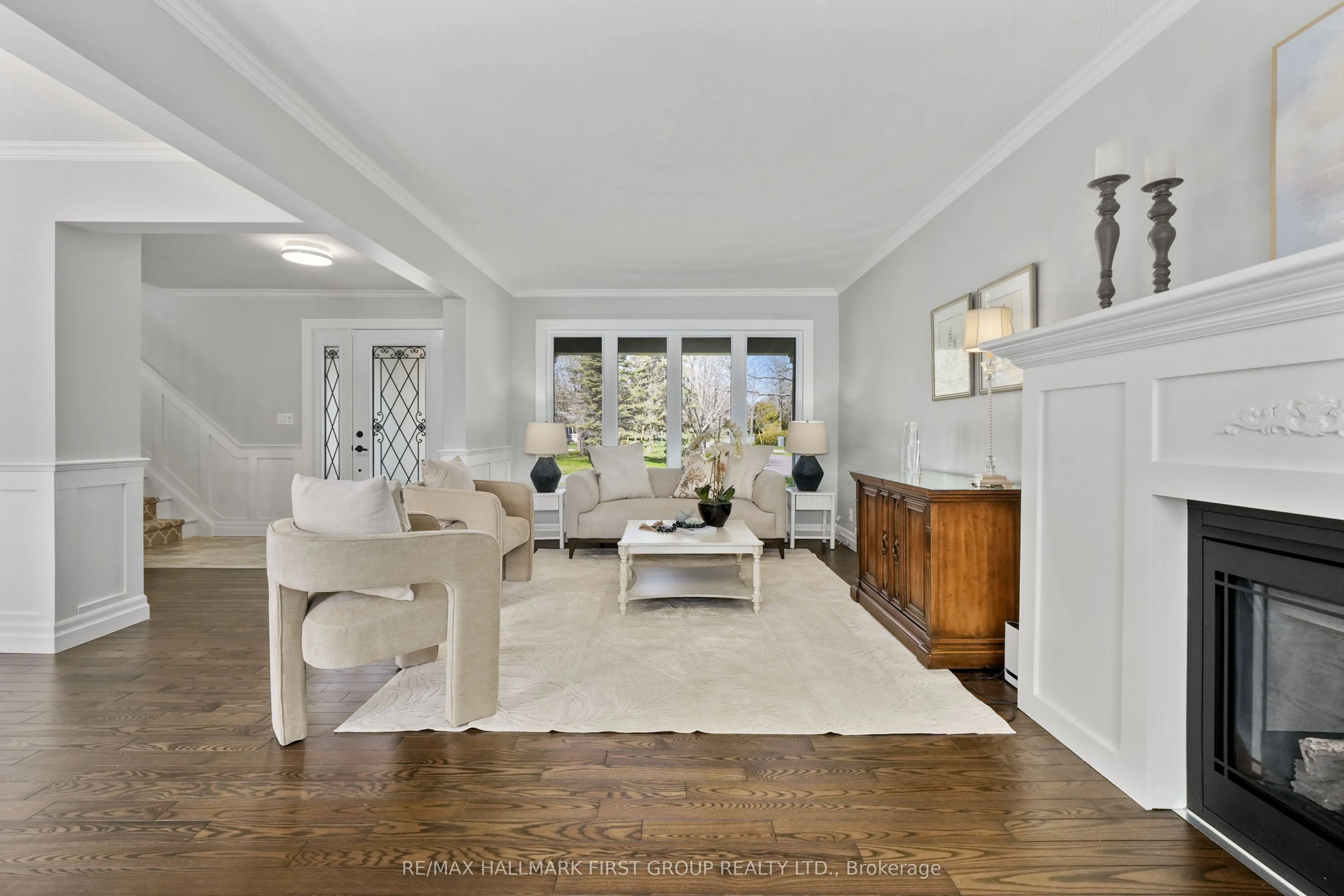 3 Hamilton Court