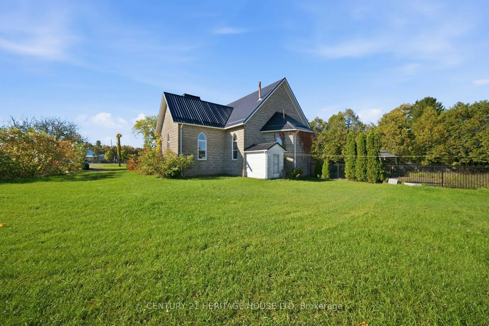 205 Norfolk County 45 Road