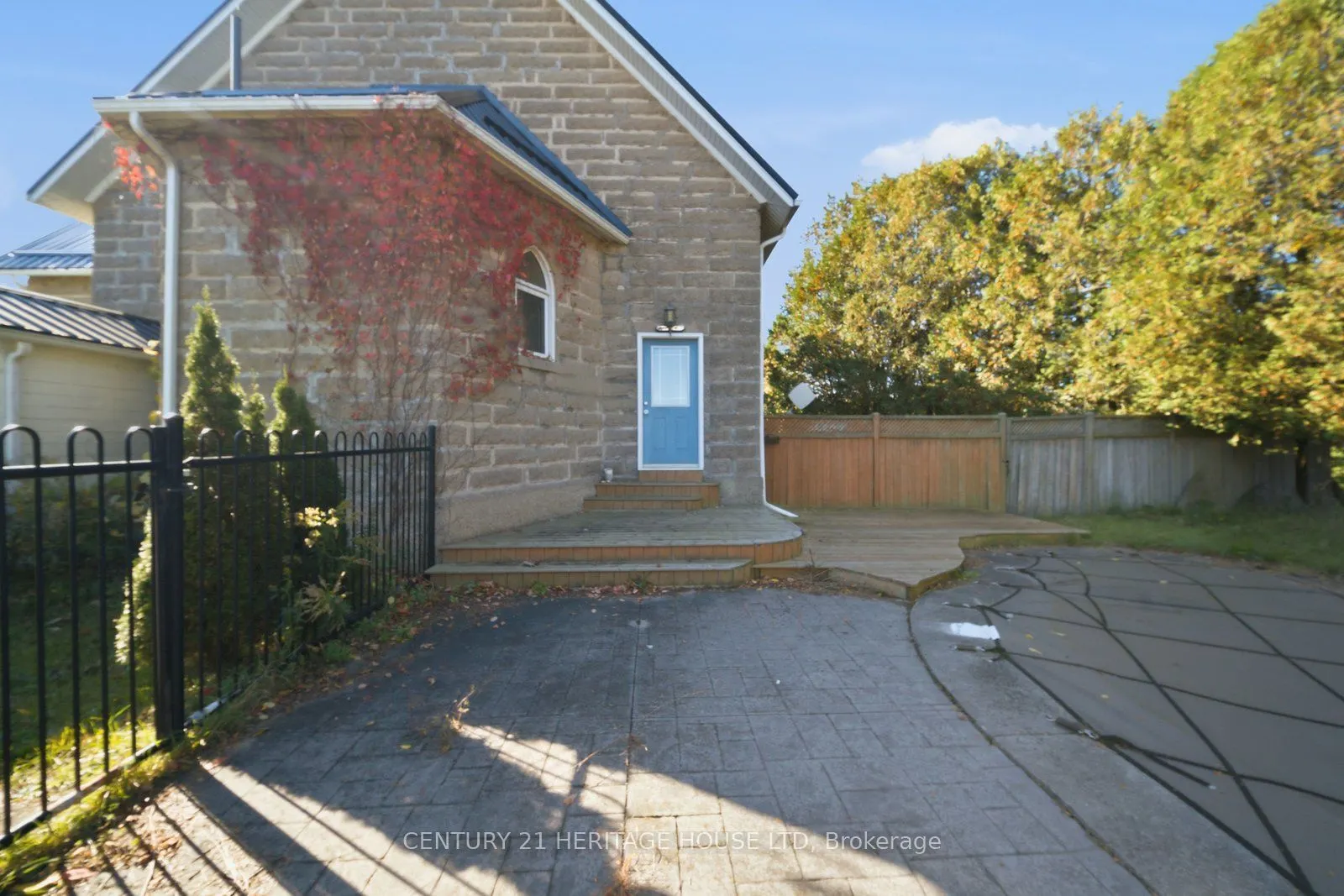 205 Norfolk County 45 Road