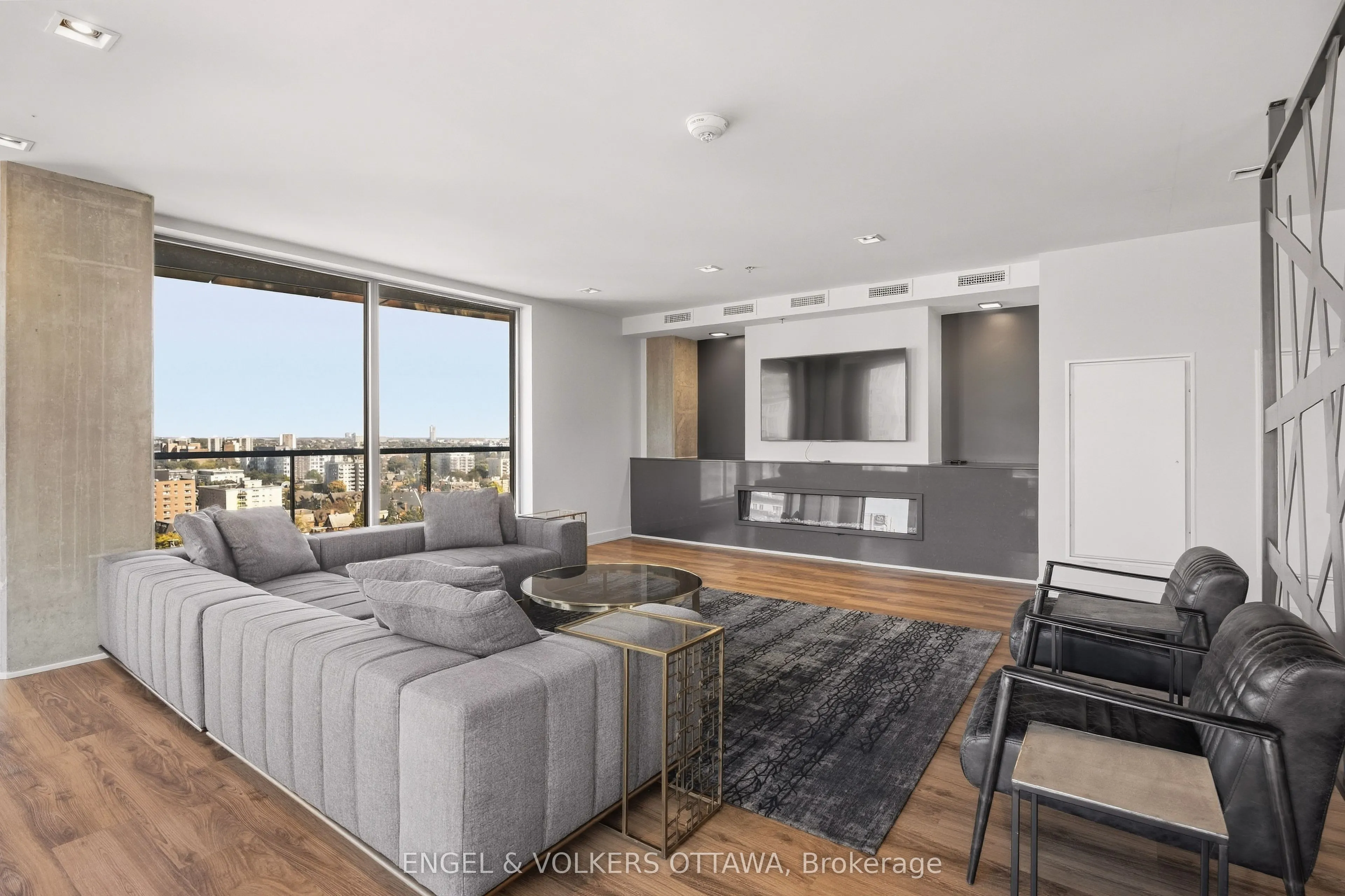 20 Daly Avenue #2010