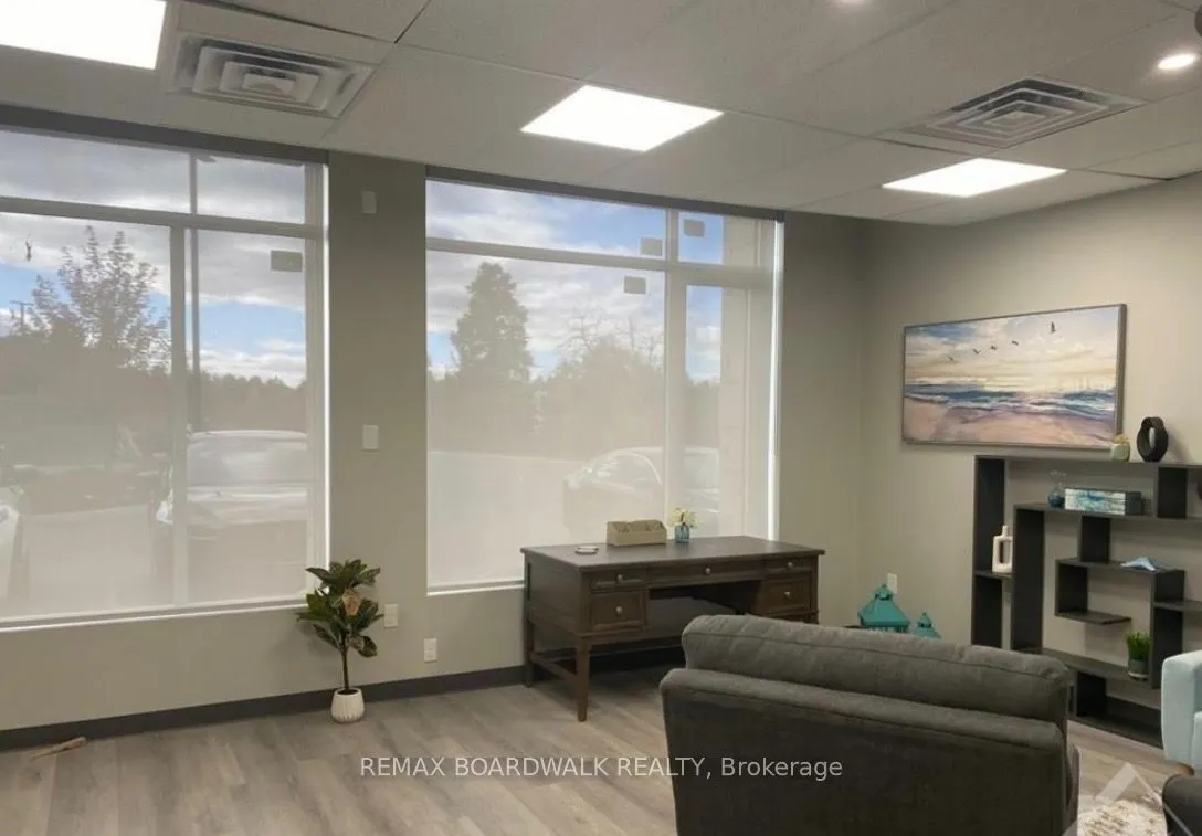 2500 ST LAURENT Boulevard #103 & 104