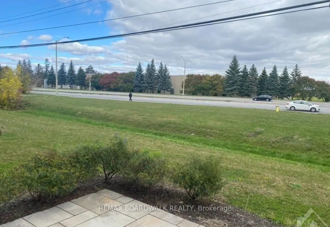 2500 ST LAURENT Boulevard #103 & 104