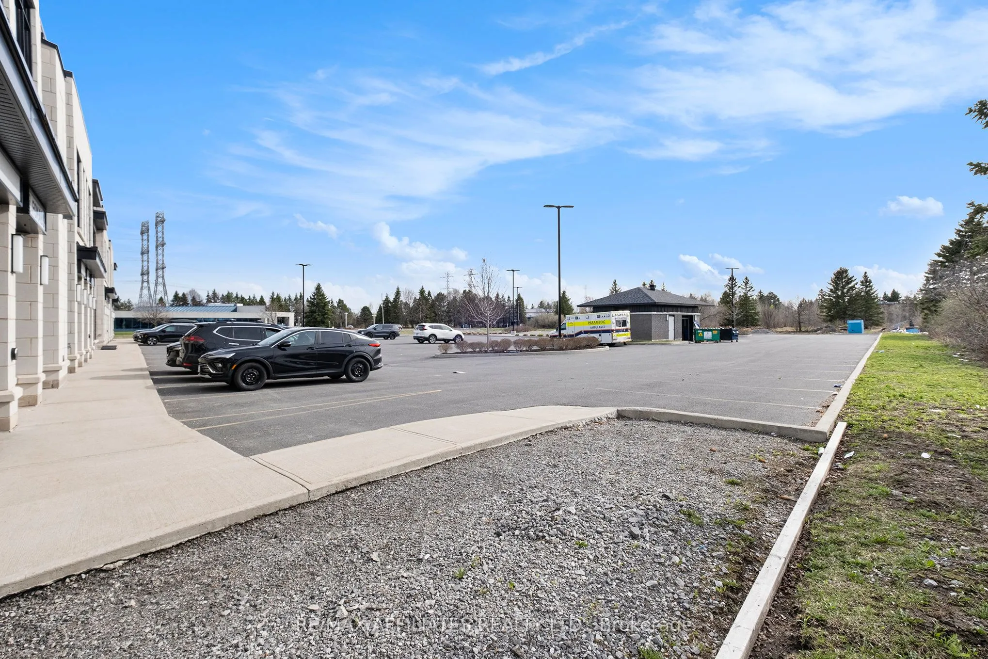 2500 ST LAURENT Boulevard #103 & 104