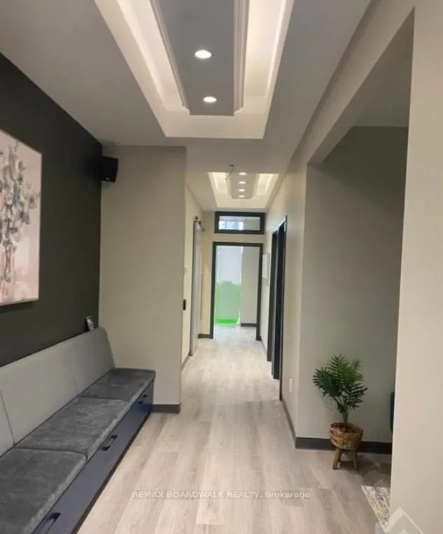 2500 ST LAURENT Boulevard #103 & 104