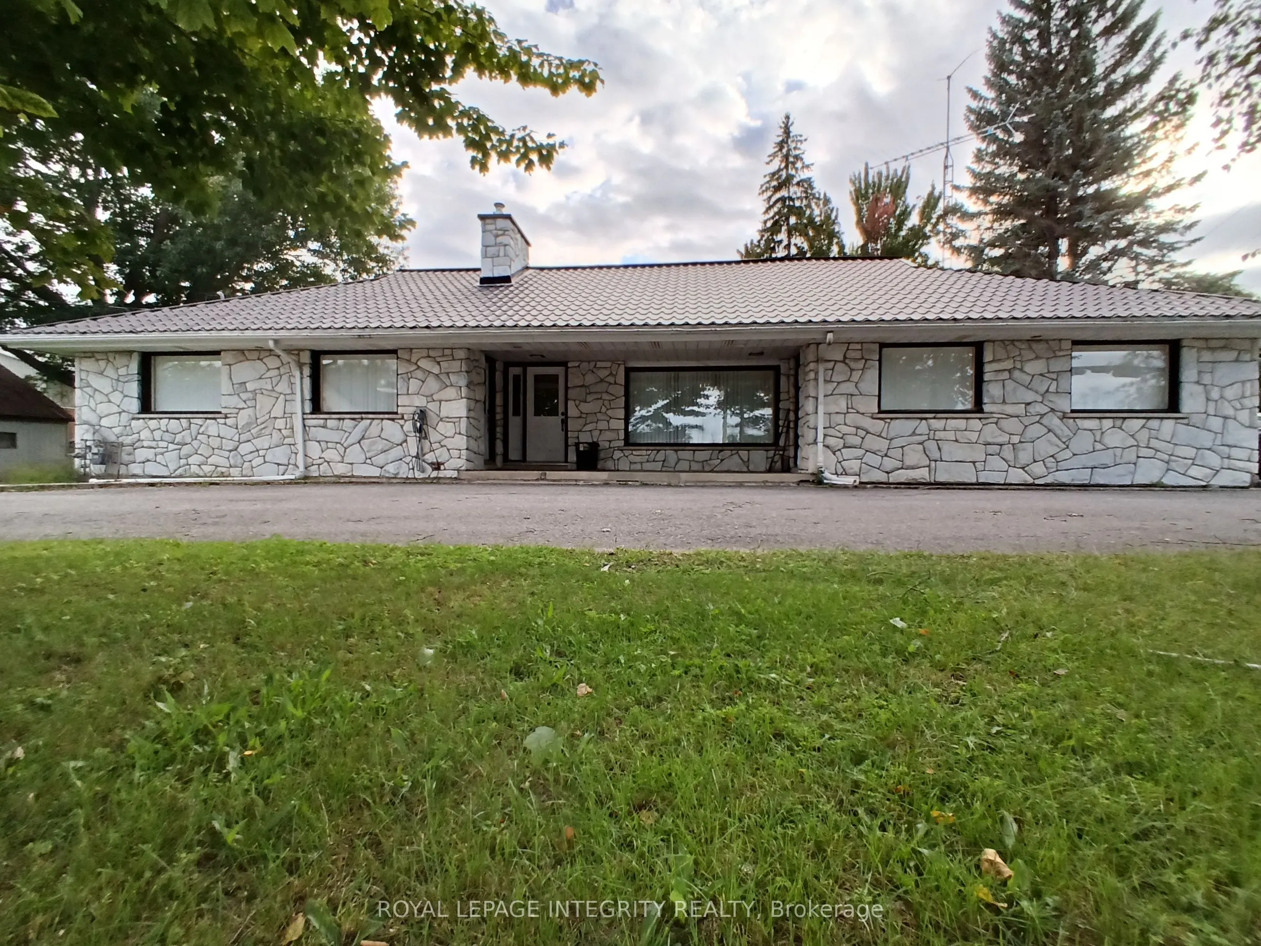2591 Carp Road