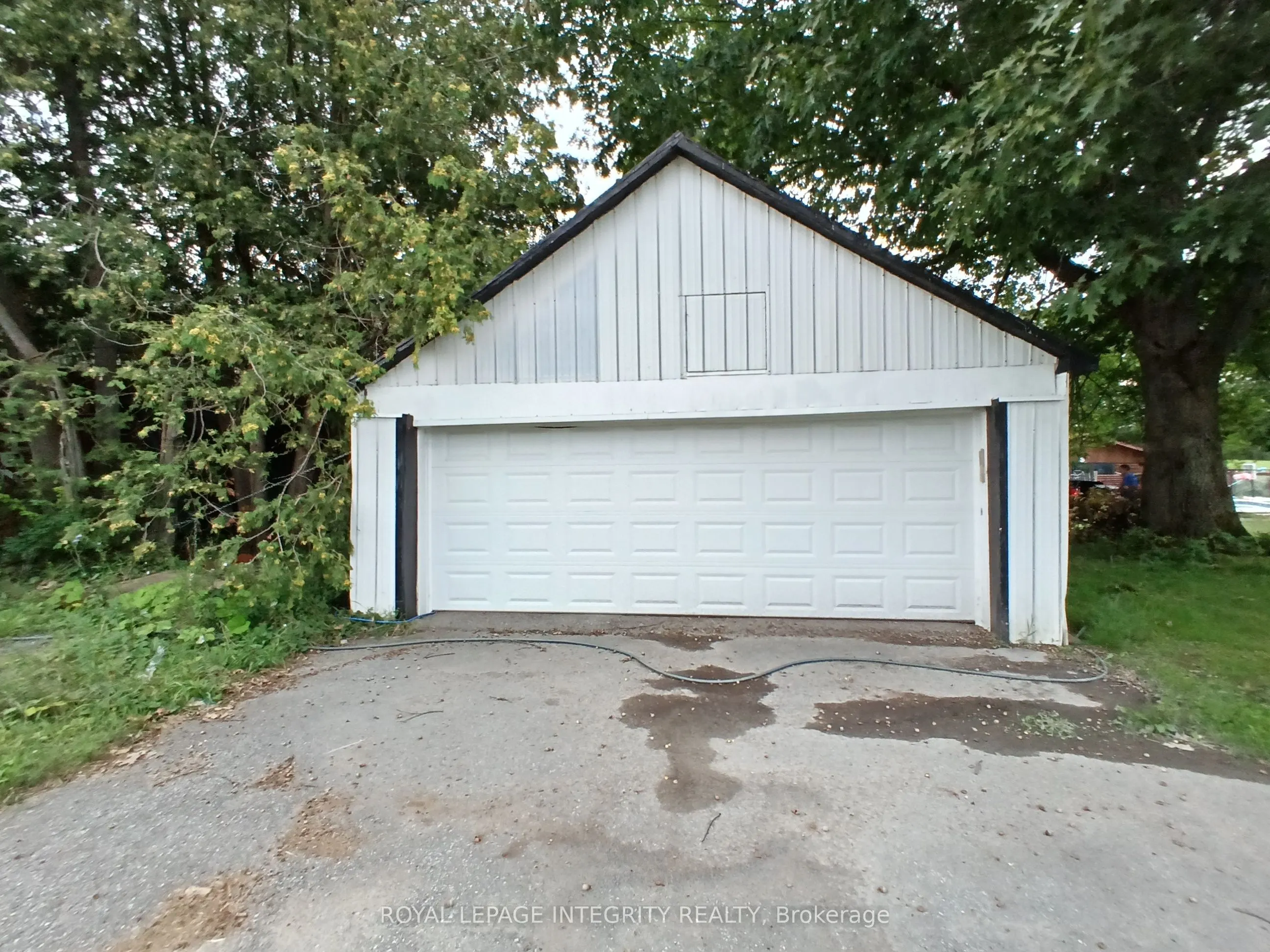 2591 Carp Road