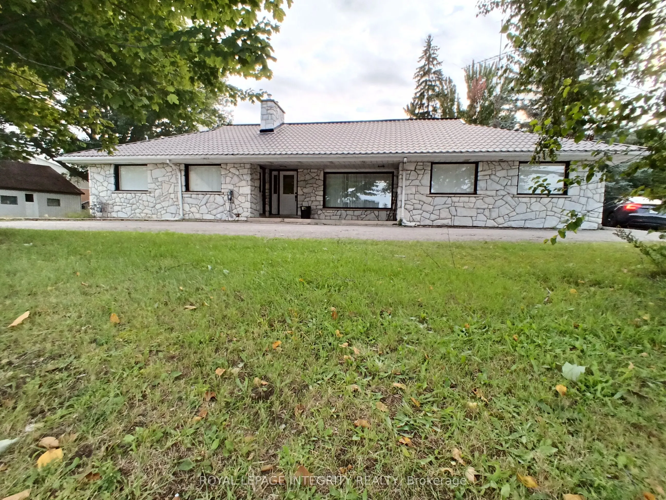 2591 Carp Road