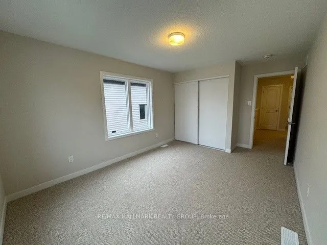 521 Galanthus Walk